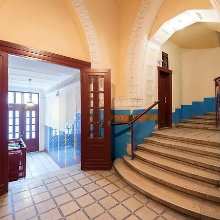 Standard By Hi5 - Rumbach - Synagogue